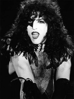 skullstar01's tweet photo. ⚡StarChild Saturday⚡
If you believe, and not just say you believe in it. Say "Rock'N'Roll"!!
⚡☠️⚡
#KISS #KISSArmy #PaulStanley #StarChild #StarChildSaturday https://t.co/LslJgT4Msi