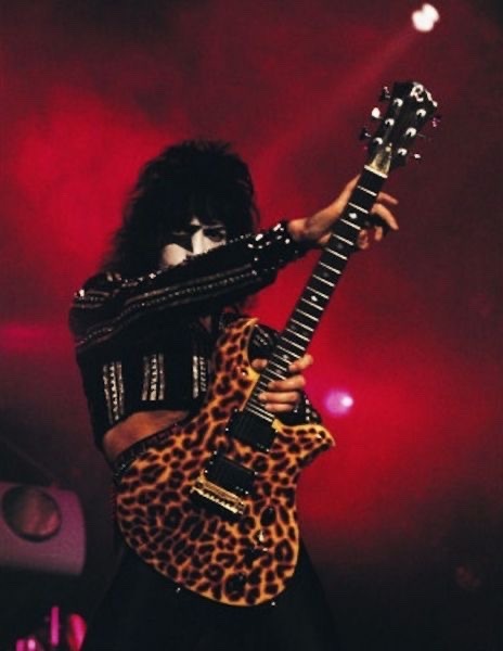 skullstar01's tweet photo. ⚡StarChild Saturday⚡
If you believe, and not just say you believe in it. Say "Rock'N'Roll"!!
⚡☠️⚡
#KISS #KISSArmy #PaulStanley #StarChild #StarChildSaturday https://t.co/LslJgT4Msi