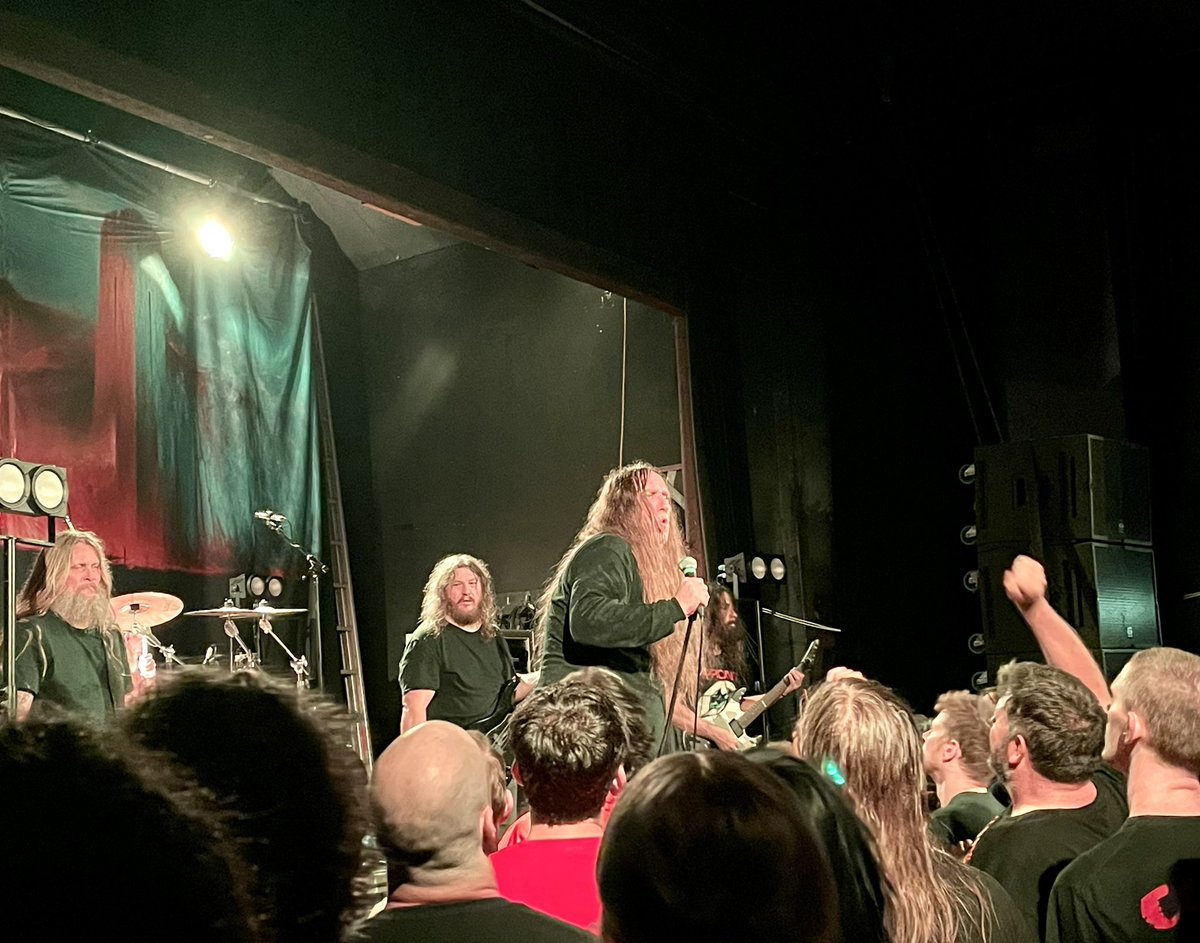 NatashaBarret18's tweet photo. Unexpectedly ended up at the Obituary concert at Galatos last night. Intimate venue & the band sound really good, such technical musicians.
#deathmetal #galatos #gigs #concerts #music #heavymetal #Auckland #obituary #barelyalivetour https://t.co/UpK5hDeLtY