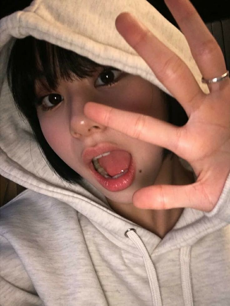 satorunkmr's tweet photo. ㅤㅤ

ㅤㅤㅤ   kangen
ㅤㅤㅤ   banget

ㅤㅤ https://t.co/Xyj9KaiS5V