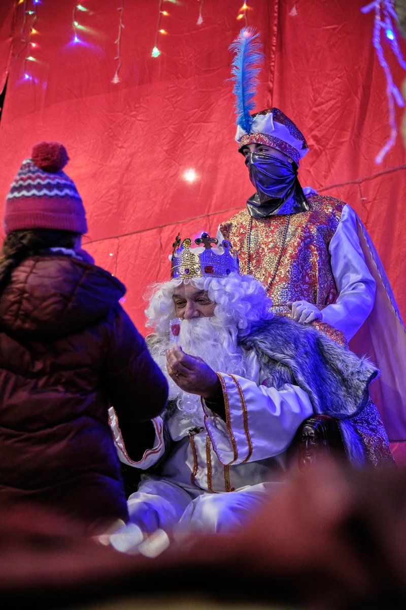 AjBascara's tweet photo. La nit més màgica de l'any! Cavalcada de Reis 2024!

Moltes gràcies a tothom qui ho ha fet possible! ✨👑

📸 Trobareu totes les fotos al nostre Facebook!

#municipi #bascara #calabuig #lesroques #orriols #fempoble #reis #ReisdOrient #cavalcada #nitmagica https://t.co/9QZ5VoB4tp