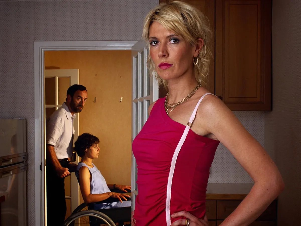 JoshPBooth's tweet image. I can't believe it's been twenty years since Nighty Night was first on TV, It's one of the greatest shows ever written. I speak in Nighty Night dialogue every single day, every line is a gem. It is so quotable, the first series is Julia Davis masterpiece. #NightyNight