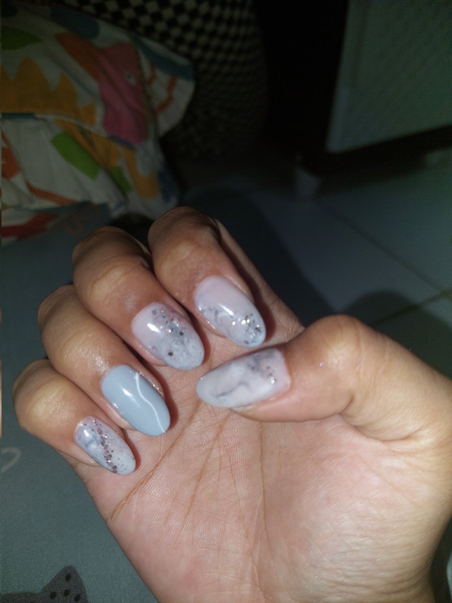 zerocolla_'s tweet photo. @ohmybeautybank Pernah kutekan di kuku sendiri tapi jelek, semenjak itu selalu ext kalo ada acara tertentu ajaa..🤸 https://t.co/W8kiIxfPJ2