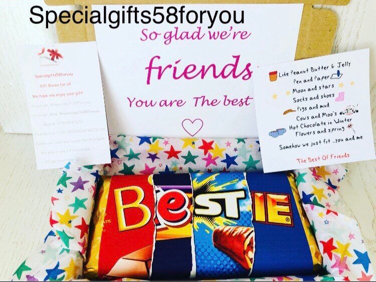 Lovely best friend gift! Personalised with a lovely selection of gifts in store. #bestfriend #bestfriendgift #bestie #giftforher #giftforhim #personalised #pamper #spagift #bff #sendahug #huginabox specialgifts58foryou.etsy.com/listing/995812… #etsy #specialgifts58foryou