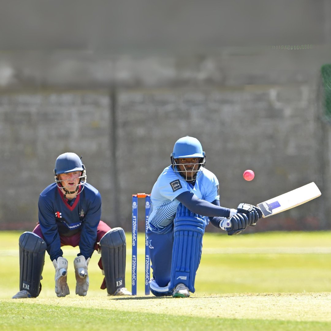 a2cricket's tweet photo. @gagzmdz  that’s how you do a sweep shot! 💥Zimbawe’s best in all A2. 

 #zimbawecricket #englishwillowbats https://t.co/B1tDrKstcl