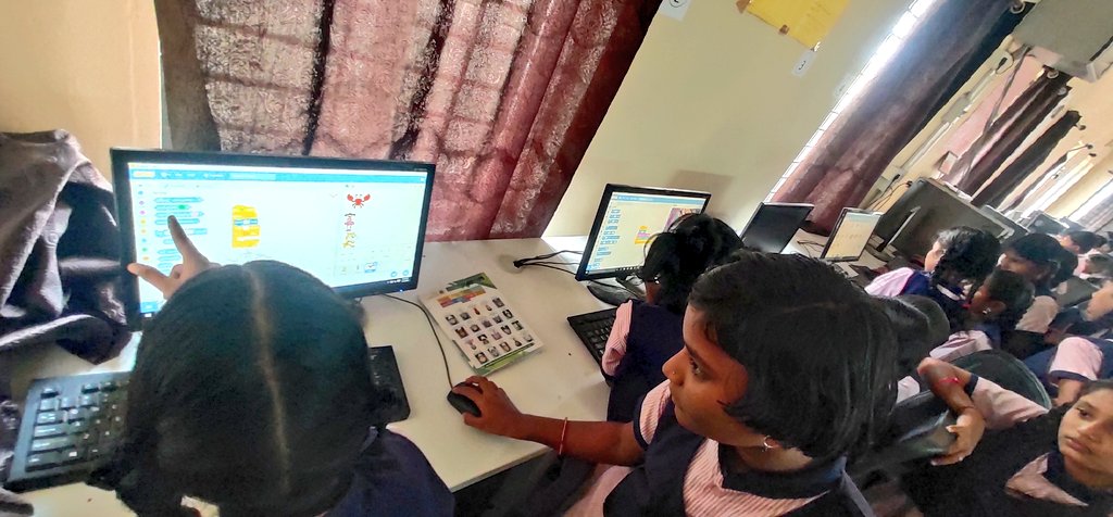 bali_anilkumar's tweet image. Scratch programming by our students @EmrsKonchur, Kalaburagi
Scratch is a high-level block-based visual programming language and website aimed primarily at children as an educational tool
#ICT
#ComputerClass
#Karnataka_KREIS_Schools
@Captain_Mani72
@bella_setty
@SWDGoK
@ed_kreis