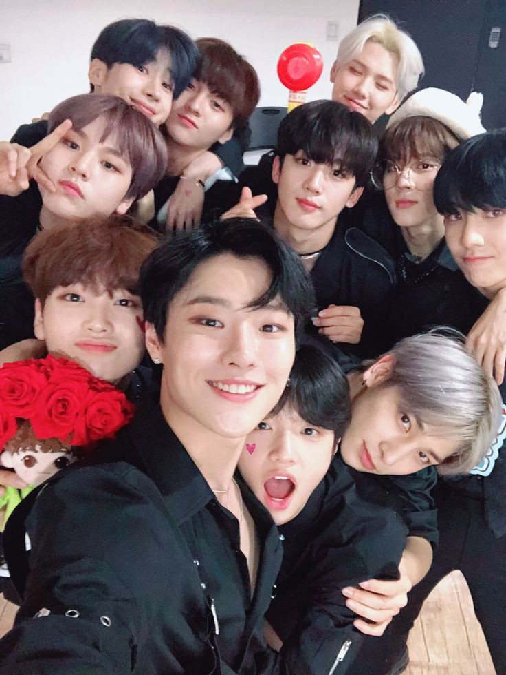 Chansamon37's tweet image. No matter how much time has passed You guys are still important to us.
I miss you @x1official101 @x1members #X1 #Oneit