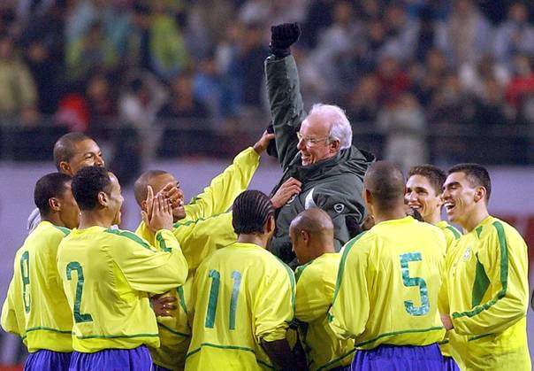 ⚡️ Brezilya'nın futbol efsanelerinden Mario Zagallo, 92 yaşında hayatını kaybetti.

2x🏆 Dünya Kupası
2x🏆 Copa America
1x🏆 Brezilya Ligi
1x🏆 Suudi Arabistan Ligi
2x🏆 FIFA Konfederasyon Kupası 

#Gameofbet #cumartesi #fethisekin #kadikoy #uyuyan #kedi #alikoc