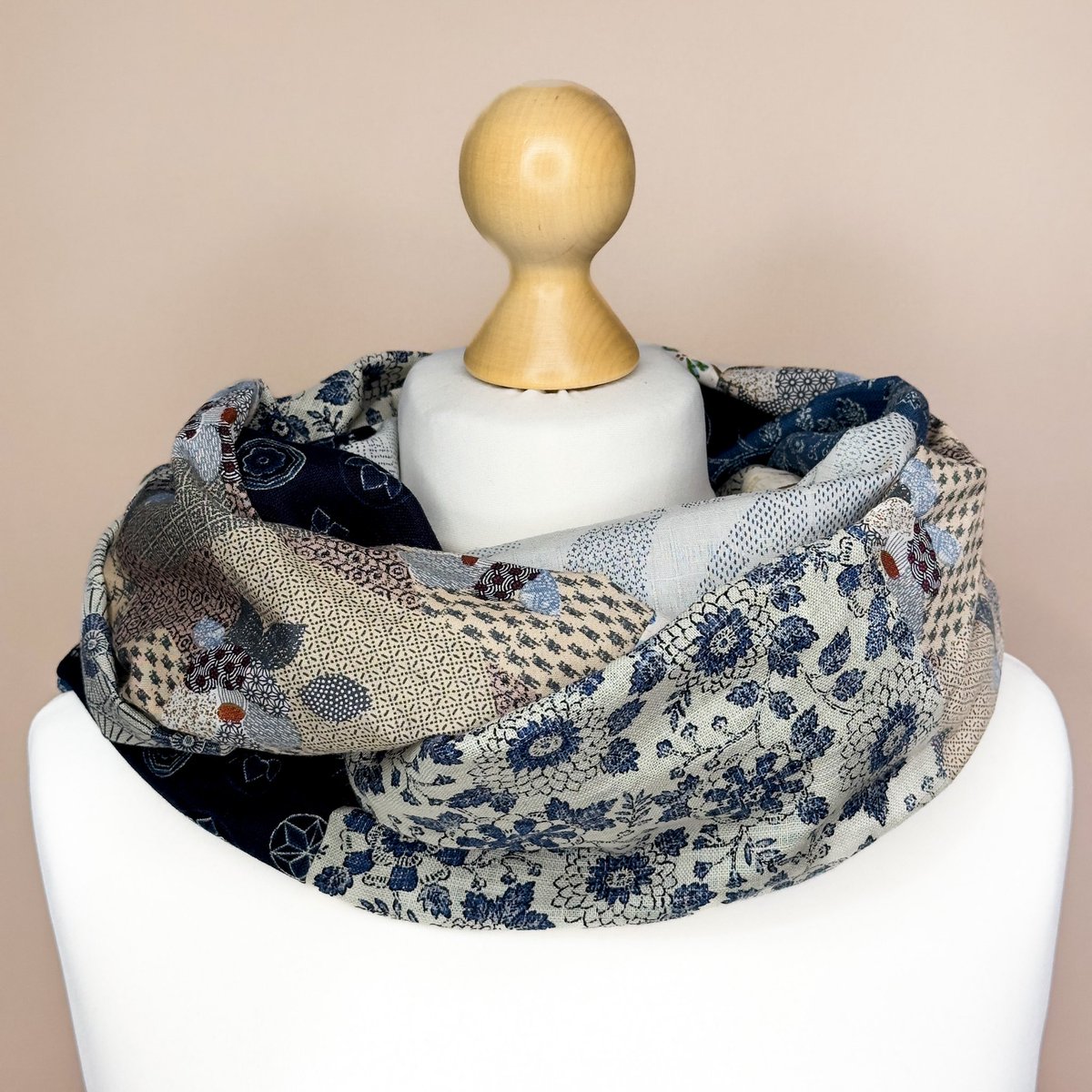 *** SALE 20% OFF *** 🧣Wrap yourself in the beauty of tradition with this Japanese Cotton Infinity Scarf. japangiftsuk.etsy.com/listing/155902… #MHHSBD #Handcrafted #JapanGifts #earlybiz #handmadehour #CraftBizParty #giftideas #UKCraftersHour #ShopSmall #UKGiftHour #UKGiftAM #inbizhour…