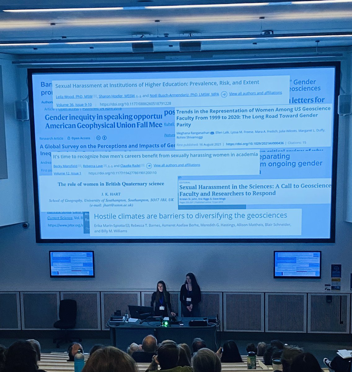 Bravo to two amazing ECRs @RosieArcherr & @TessaSpano for keeping the conversation going on the barriers to women in (Quaternary) geosciences - excellent talk ladies ! @QuaternaryRA_UK #QRA24 @sheffielduni