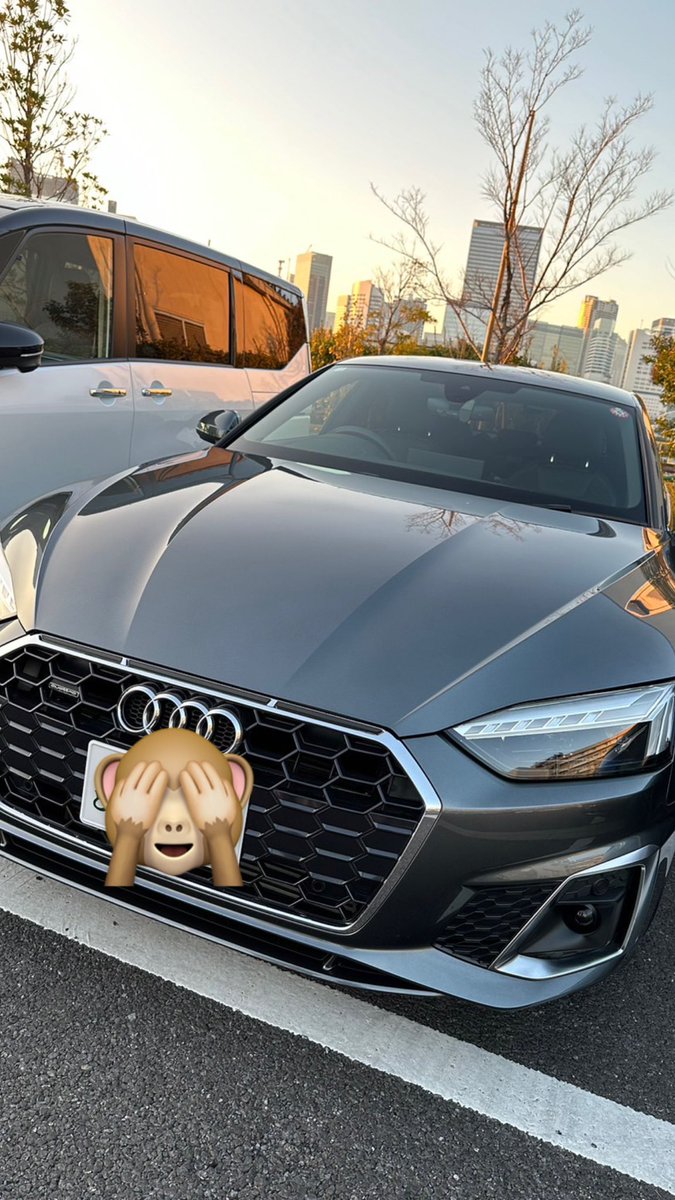 Audi A5 sportsback 45TFSI
QuattroSline
本日納車されました！

24歳でAudiを買うことが出来てとても嬉しいです！
これからも仕事頑張りますので何卒よろしくお願いいたします！