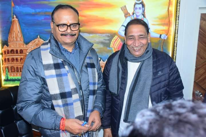 Tejpal Nagar (@tejpalnagarmla) on Twitter photo आज लखनऊ में उत्तरप्रदेश के माननीय उपमुख्यमंत्री श्री <a href="/brajeshpathakup/">Brajesh Pathak</a> जी के आवास पर आत्मीय भेट कर विभिन्न मुद्दों पर व्यापक चर्चा की एवं नववर्ष की शुभकामनाएं दी। #MLADadri आज लखनऊ में उत्तरप्रदेश के माननीय उपमुख्यमंत्री श्री <a href="/brajeshpathakup/">Brajesh Pathak</a> जी के आवास पर आत्मीय भेट कर विभिन्न मुद्दों पर व्यापक चर्चा की एवं नववर्ष की शुभकामनाएं दी। #MLADadri