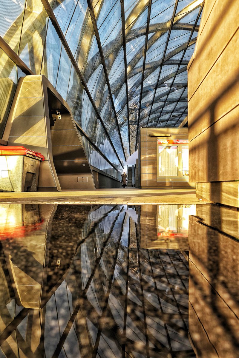 #hamburg #ThePhotoHour <a href="/StreetEvolution/">Street Evolution</a> #streetphotography