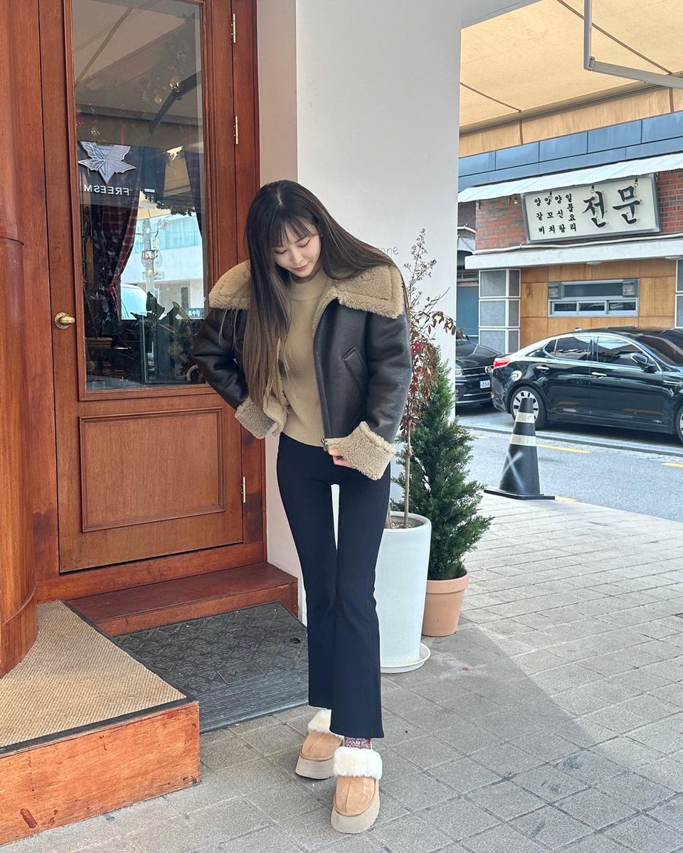 먹는걸로 꼬시면  바로 납짝 엎드리져. 😍
#맛있는 음식 #로맨틱 러브 #그림 같은 #산책하기