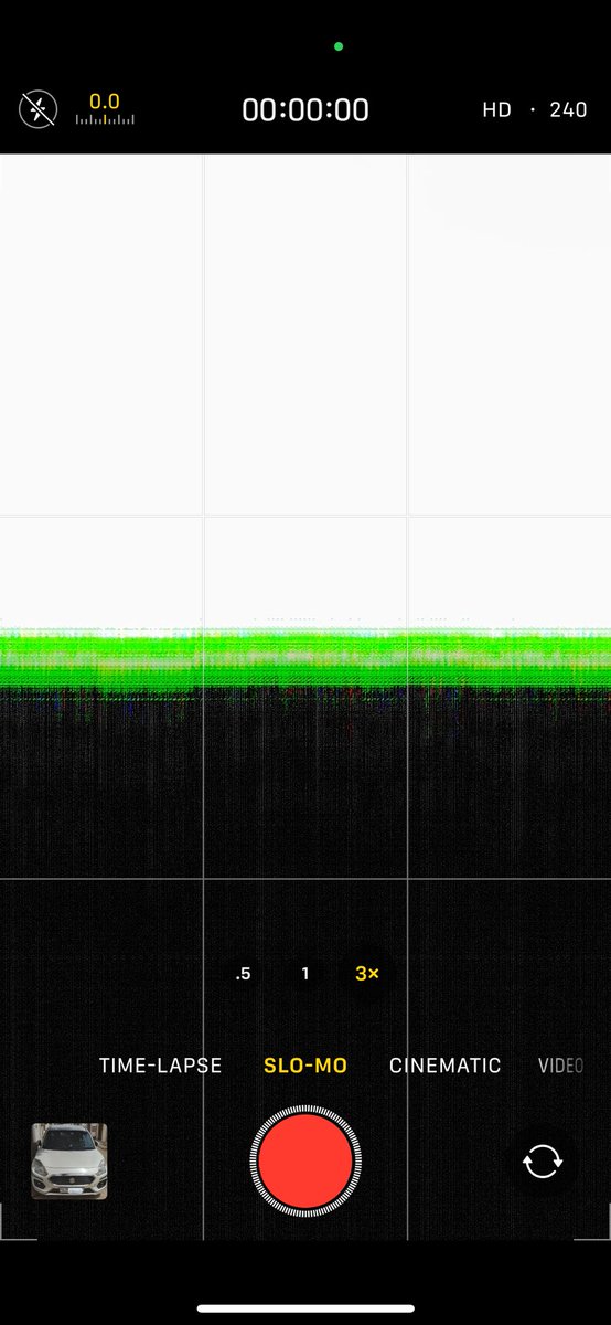 mohammad_ababil's tweet photo. @Apple when i zoom my iPhone camera in 3x zoom pink line and white screen Leisure did not come in front please send new update and slow my issue…. https://t.co/v5X7NaDtlv