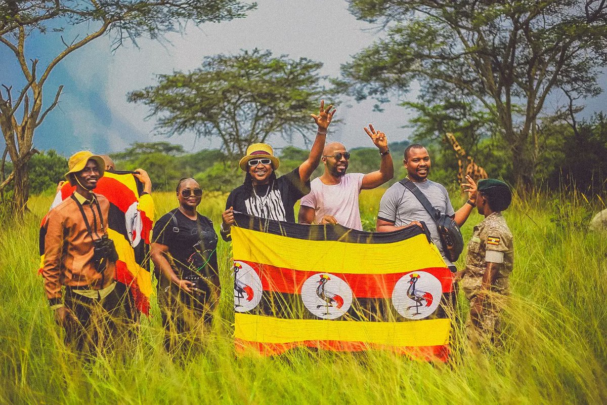 A breath taking moment in #lakemburonationalpark 
.
@themithmusic @king_haguma @BreathtakingUg1
.
#LoveintheWilderness, #LakeMburoNPedition
#LoveUgandaTourUganda
#LoveUnitesUs #DiscoveringthehiddenPearlsinthePearlofAfrica
.
#lnf_undisputed