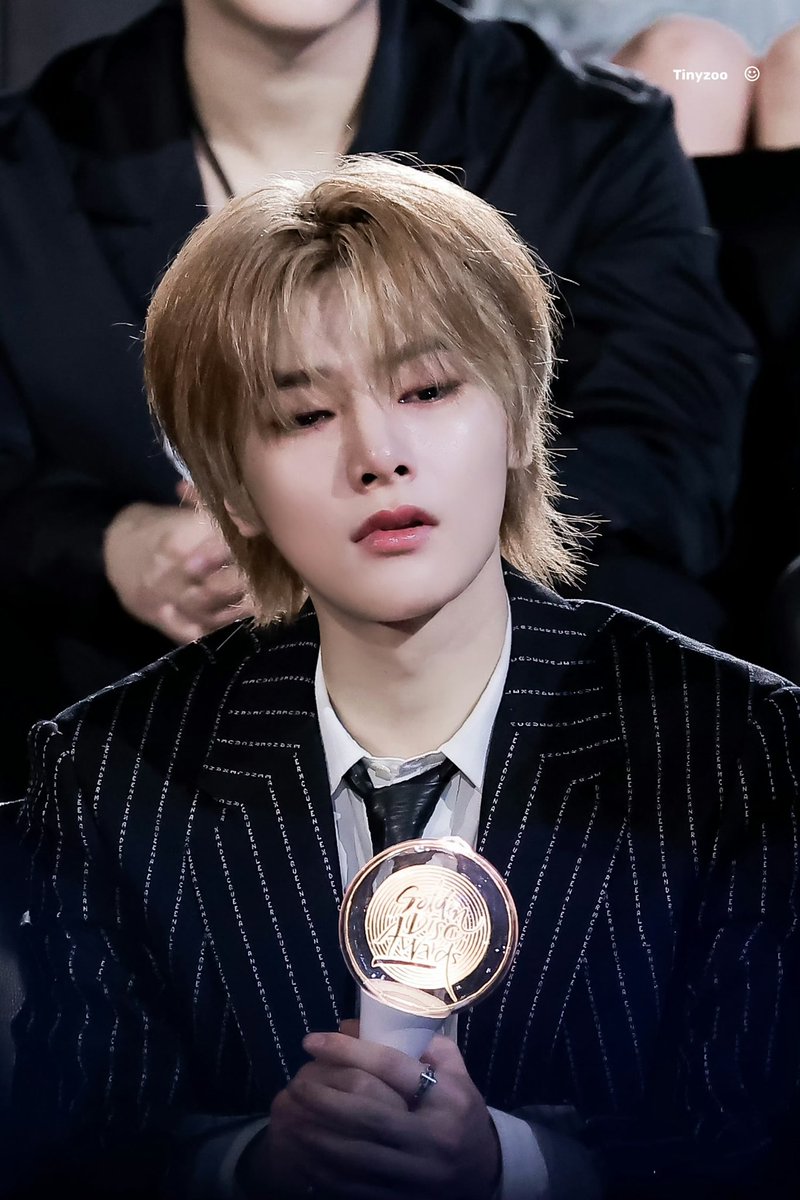 TinyzooOO tweet media