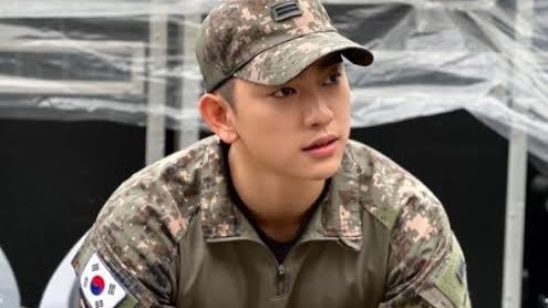 doramabra's tweet photo. 2024 chegou e com ele teremos dispensa do exército dos atores kang tae-oh, nam joo-hyuk, ong seung-wu &amp; jinyoung. Eu ouvi um amém? Amém! https://t.co/N2WYYeLMVl