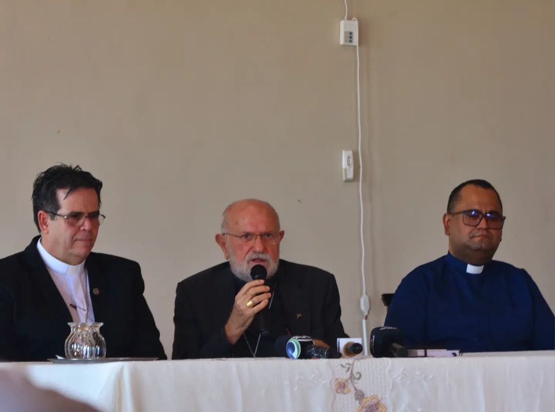 Dr_Wanderley's tweet photo. Celebrar a chegada de mais um sacerdote, para ampliar a grandiosa obra socioespiritual de Dom Antônio Muniz. É com alegria que a Arquidiocese de Maceió agora tem Dom Beto Breis, como Arcebispo Coadjutor. https://t.co/rBLNt6LTM0