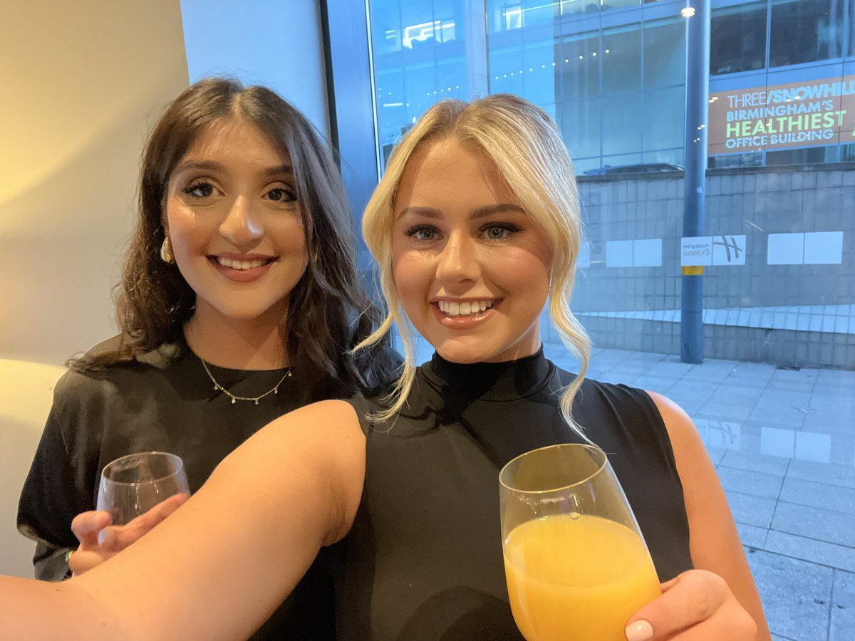 OliviabanksOT's tweet photo. Good luck Salma 🌟 Thank you so much for all of your hard work and support as the #OTApprentice on Elmridge ward. I am so proud of you and hope we work together in the near future 🎯 You will be fantastic in your new role #countdowntoqualifying @OTstudent_SHU https://t.co/bdpkWtEfmv