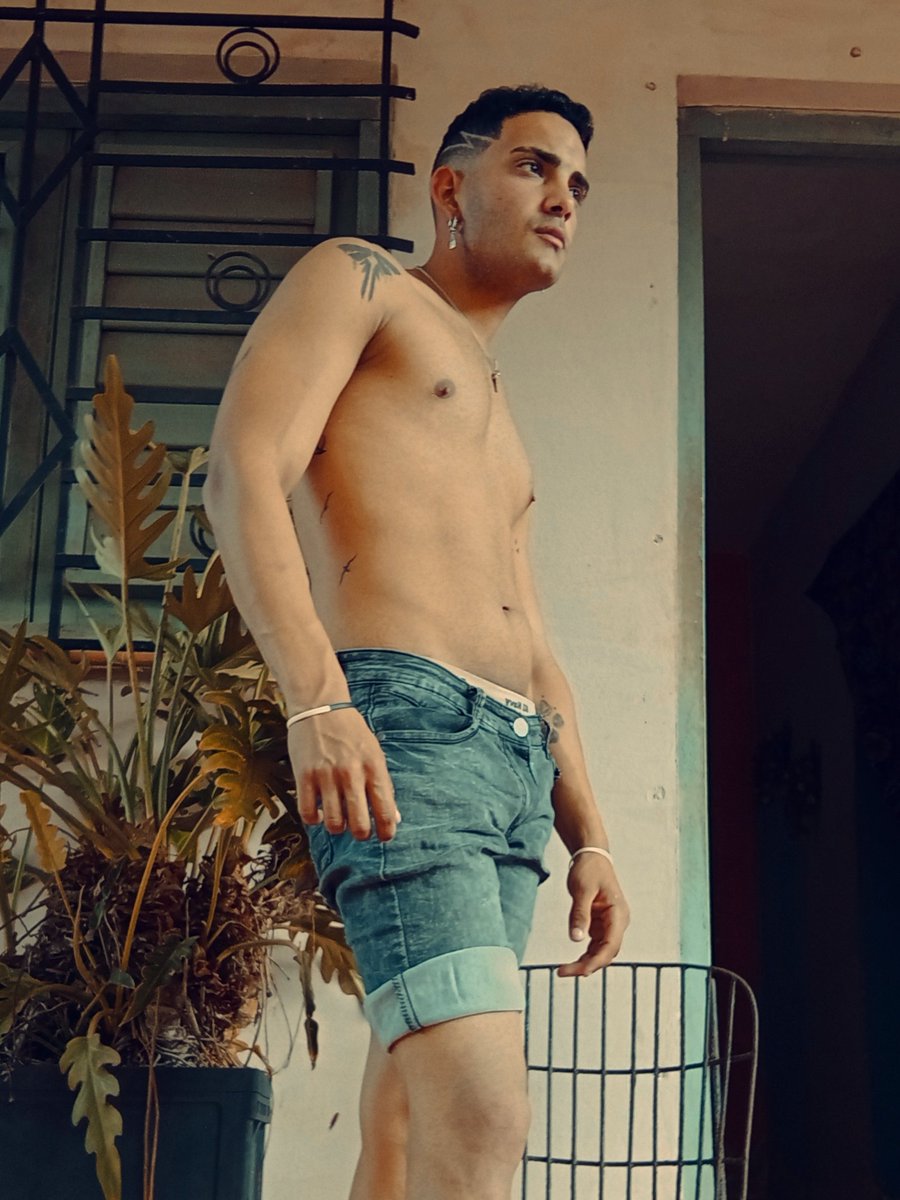 Sturday ❤️
.
.
.
#newpost #hotgay #model #modemo #TwitterX