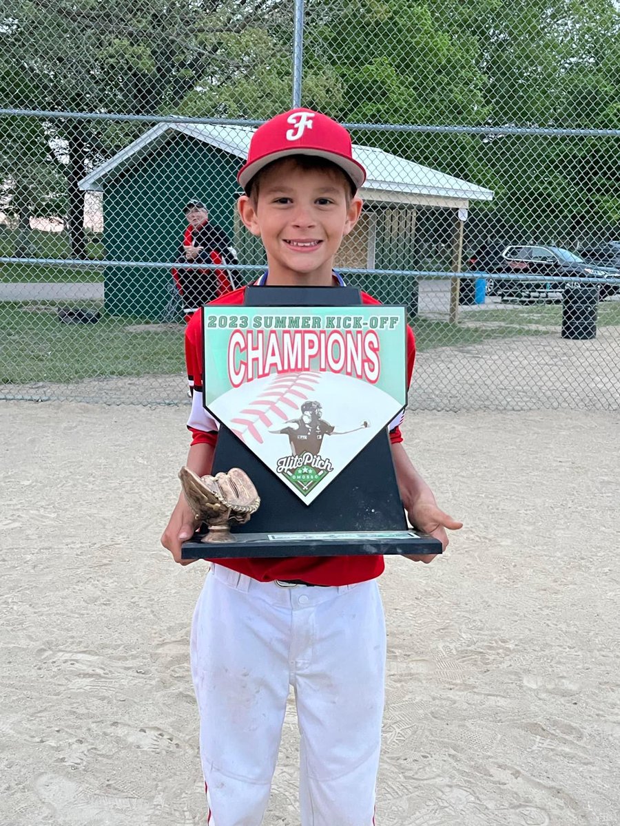 BaseballFoutch's tweet photo. Happy birthday 🎉 wishes to Grayson Ward!!!

Grayson is a member of our 12U Foutch Black baseball team that’s coached by John Miller. He’s a student in the Corunna School District &amp; he serves as bat boy for the @CorunnaBaseball varsity team. @bkmw99 @candiceosika https://t.co/gUmqCu6N7S