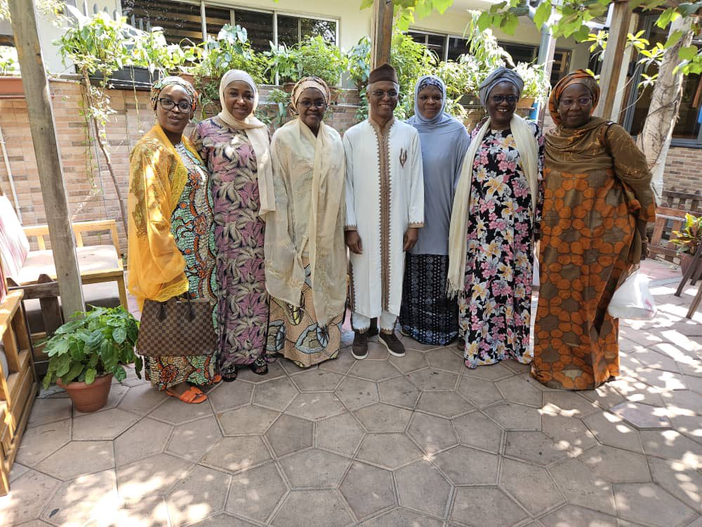 MuyiwaAdekeye's tweet photo. A pleasure to catch up with some former colleagues in the Kaduna State Executive Council who were in Abuja today to visit our leader, Malam Nasir @elrufai.  

From left to right: Aisha Dikko (former Attorney-General & Commissioner of Justice), Umma Aboki (former Commissioner, Planning & Budget), Hafsat Mohammed Baba (former Commissioner, Human Services & Social Development), Bariatu Y. Mohammed (former Head of Service), Fausat Ibikunle (former Commissioner, Housing & Urban Development) and Halima Lawal (former Commissioner of Education).