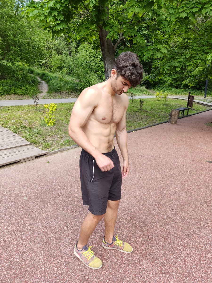 only_dimairkov's tweet photo. Where Endorphins Meet Fresh Air! 🏃‍♂️💨 Click link in bio—breathe in the success. 🌬️🌳 #RunnersHigh #LinkInBio
.
.
.
#model #malemodel #underwearmodel #fitness #workout #gayusa #onlyfansmale #onlyfans #onlyfansmen #onlyfansgay https://t.co/SXpyca1wyT
