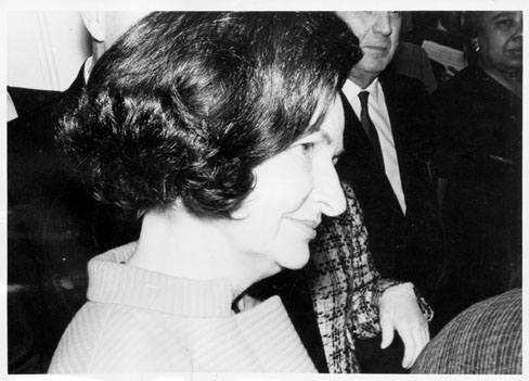 TWolfeMemorial's tweet photo. #TuesdayTrivia time! Pictured here is one of our more famous, early visitors to the #ThomasWolfeMemorial back in 1967. Know who she is?
- Hint -
Think about the beautiful landscaping along our national highways.
#ThomasWolfe #HistoricHouse #Museum #LookHomewardAngel #AshevilleNC https://t.co/CGnbenaG4J
