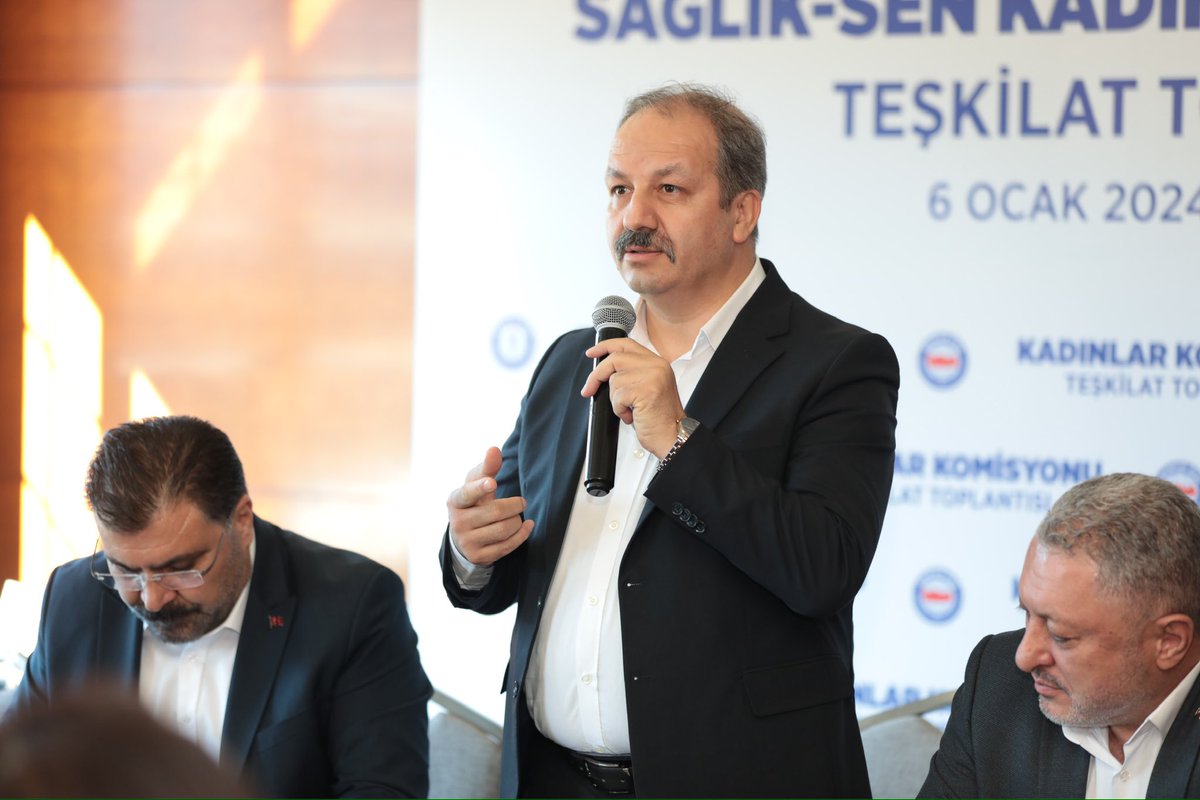 SSMahmutFaruk's tweet photo. Memur-Sen Kadınlar Komisyonu 2. Türkiye Buluşması’nı Türkiye'nin dört bir yanından gelen kadın teşkilat mensuplarımızın katılımıyla gerçekleştirdik. İkinci bölümde ise Sağlık-Sen Kadınlar Komisyonu Teşkilat Toplantısı'nı icra ettik. https://t.co/C1a15GXutD
