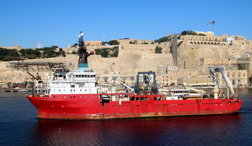 Shipguru's tweet image. #MaidenCall of the #cablelayer #CS_RECORDER #entering #grandharbourmalta - 04.01.2024 - www.maltashipphotos.com- NO PHOTOS can be used or manipulated without our permission