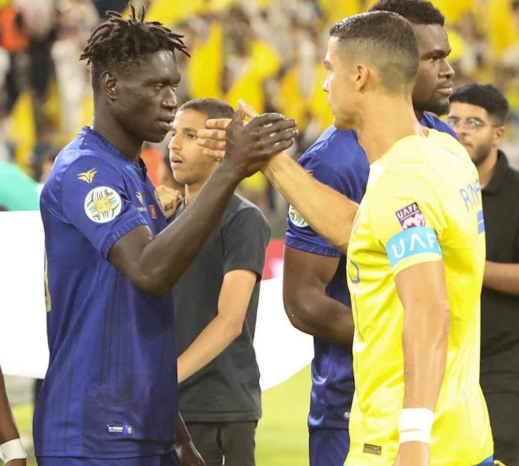 Rafiki yetu Cr7 kasema hiki kifaa chukuen mara moja kabla vyura hawaja shtuka