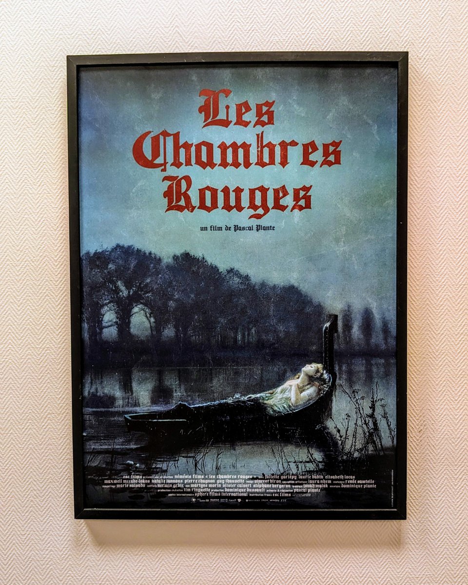 blog_bazart's tweet photo. #Concours #LESCHAMBRESROUGES à voir  au cinéma le 17 janvier. 
2  lots de 2 invitations pour le film et une affiche collector à gagner RT @blog_bazart et @ESC_Editions pour participer ..TAS le 15/01... Bonne chance à tous https://t.co/EGAb2dH792