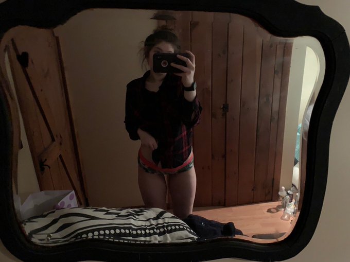 Goodmorning https://t.co/4yvjJcAtBA