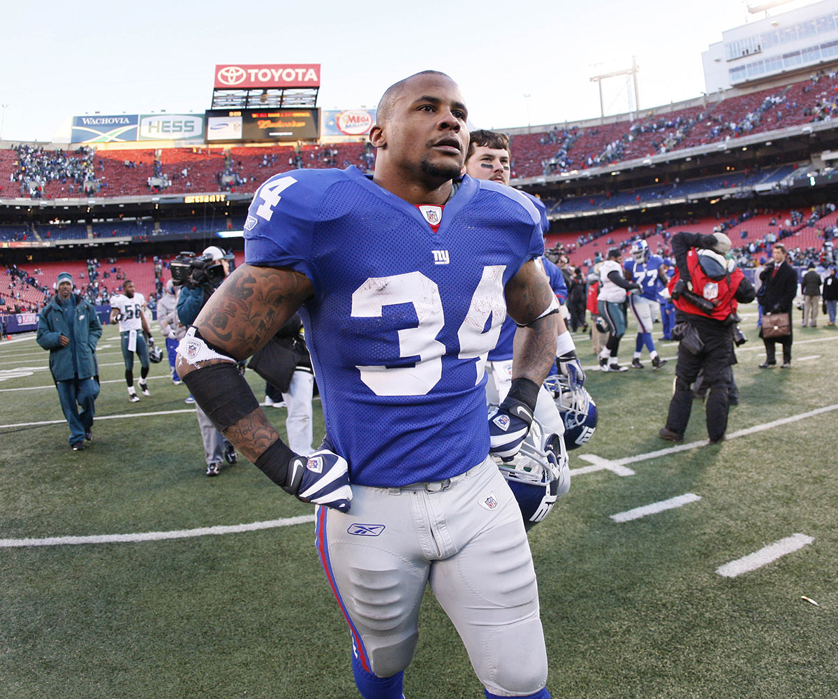 Post an athlete with your age as their number. Not as iconic as Barkley but a former RB none the less 😂🤣