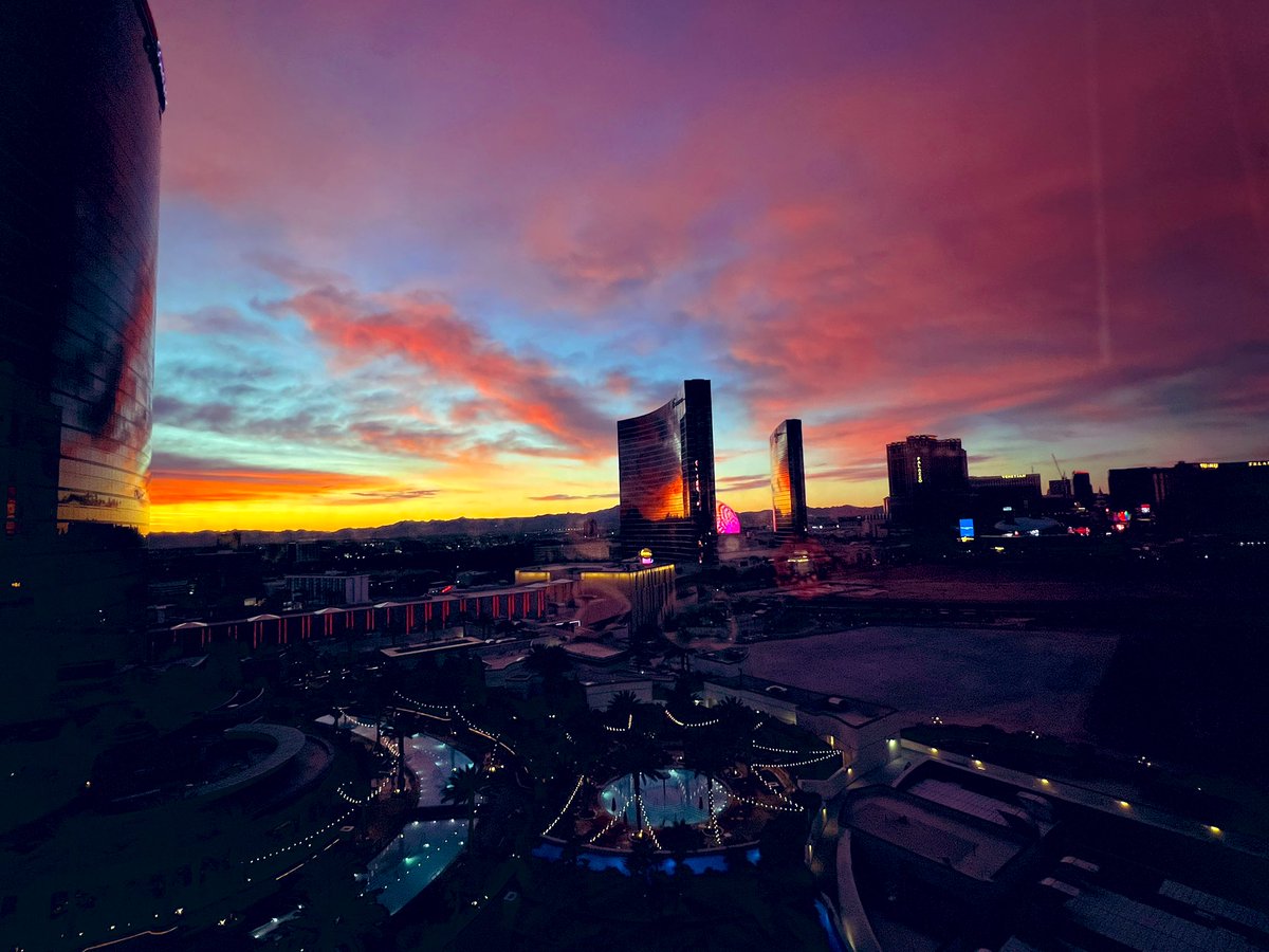睁开眼看到的价值三百刀的风景
