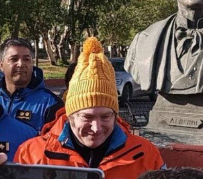 discrepo__'s tweet photo. Es como si juntaran a todos los personajes de South Park en una sola persona. https://t.co/QfKbVCVrhR