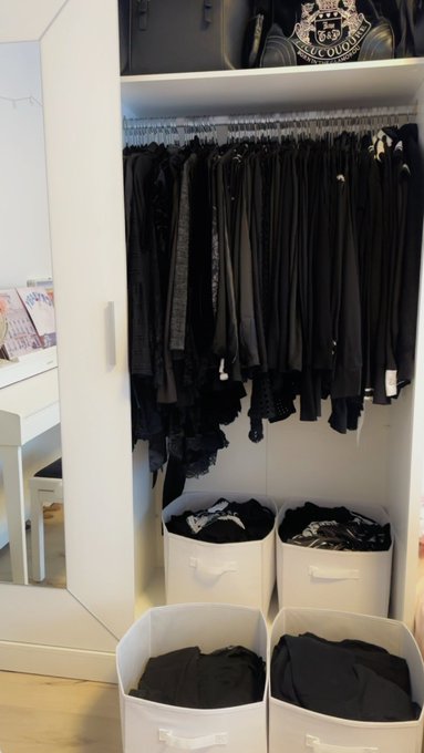 1 pic. My room wardrobe (1/2) VS my cosplay wardrobe (3/4). What can I say, I love shopping ?️✨? https://t