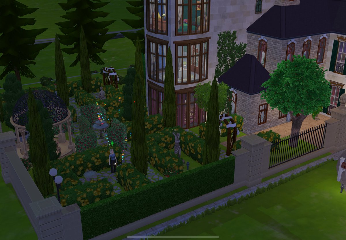 Sking62920182's tweet image. Gardening #TheSimsMobile