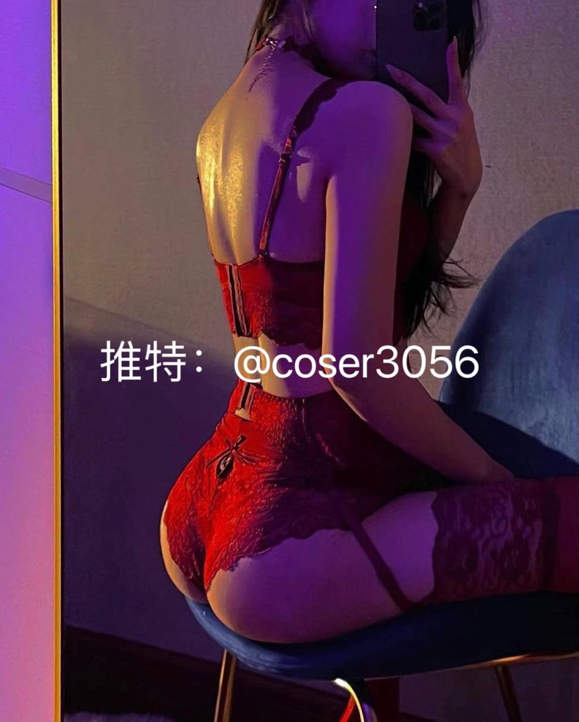 coser3056's tweet photo. 她們都很迷人我不一樣 我磨人��️身材很重要难道不是吗 https://t.co/RTbmWT6hVm