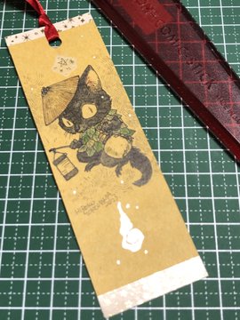 こちらのイベントで頒布予定の手描き栞ですが、大阪の文学フリマ・年末のコミケ103での様子を見て価格を変更する事に。一枚一律300円になります。新作も多少追加する予定です。 