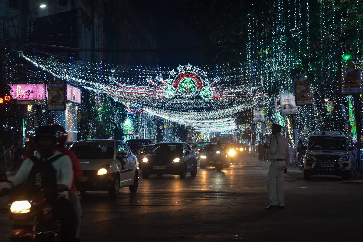 gangulyayanbha's tweet photo. Park street
 #Recap https://t.co/zRDU0w0kBN