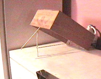 TheUrbanAbo's tweet photo. My first #Piute trap I made...in order to catch a squirrel that got trapped in the basement that got in through the chimney. It worked perfectly with pizza as bait. #survival #bushcraft #trapping #hunting #primitiveTechnology https://t.co/o9eYjeOX7T