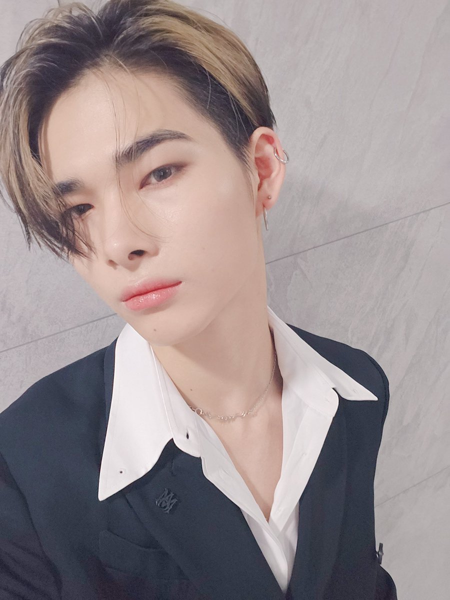 [ #니키’s Post ] 240107

#NI_KI: ENGENEs thank you for the bonsang~ㅠ🤘

<a href="/ENHYPEN_members/">ENHYPEN</a> <a href="/ENHYPEN/">ENHYPEN OFFICIAL</a> #ENHYPEN #엔하이픈