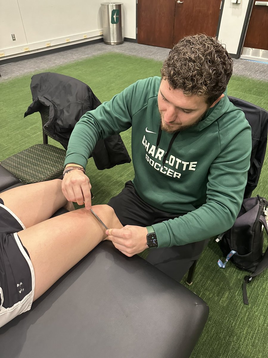 CharlotteSpMed's tweet image. Big thank you to @double_e_education for coming out to teach us new Graston techniques! #CEUs #doublee #dogreAThings