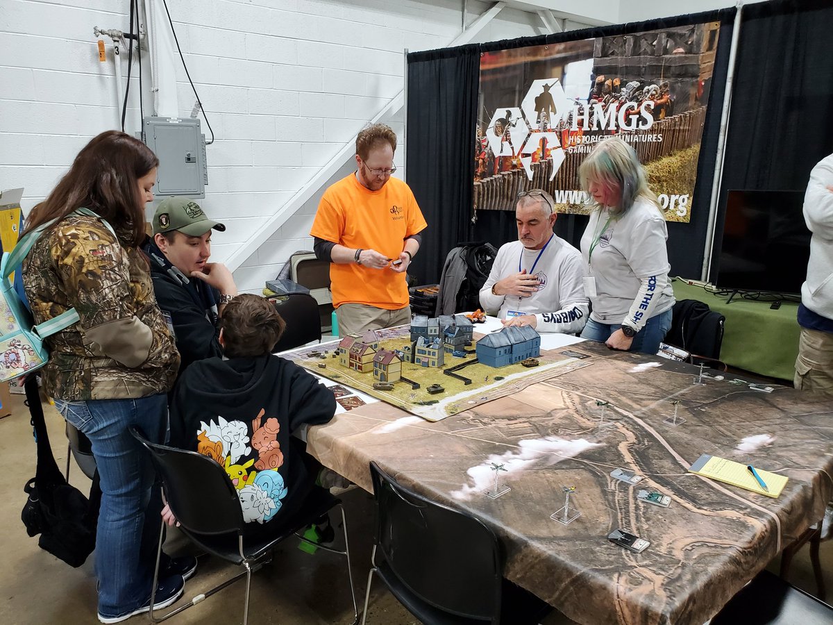 HMGS_Inc's tweet photo. Let the games begin! Our demos have already drawn a crowd. People are loving playing Wings of War and World of Tanks! @GaleForceNine @mfastoso @littlewarstv https://t.co/XQytspH1Tr