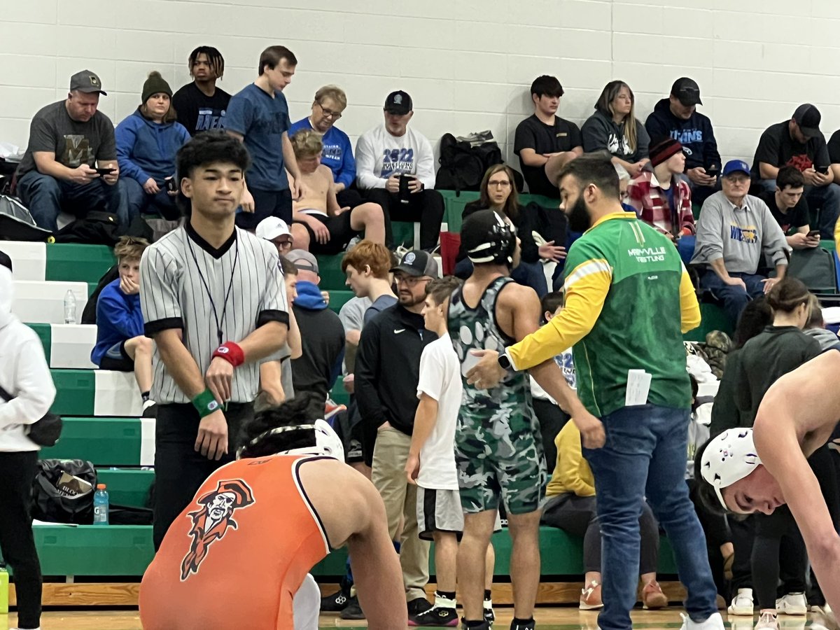 19-5 win over Smithville gets <a href="/SpoofhoundWres1/">MHS Wrestling</a>’s Dayn Henderson going at <a href="/MBDragonSports/">Mid-Buchanan Sports</a> Invitational