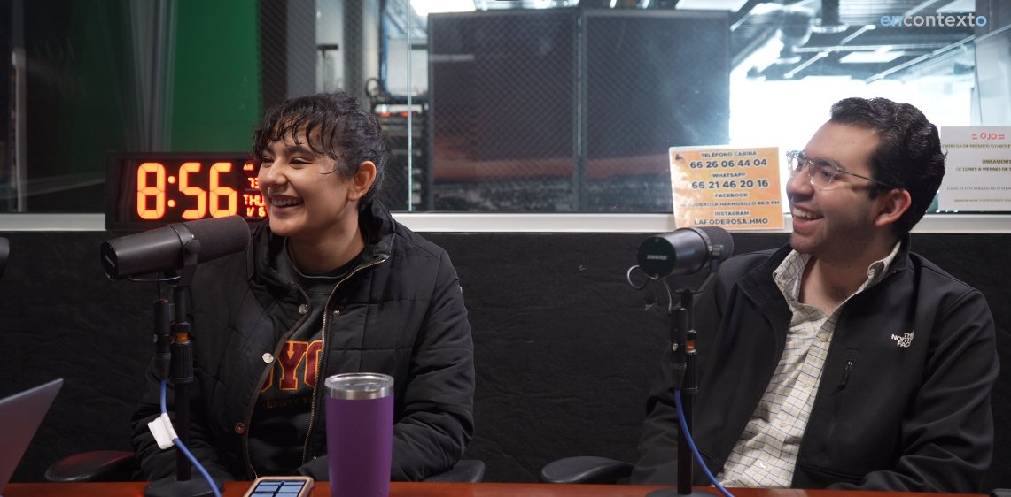 EncontextoSon's tweet photo. Ya estamos en la #MesadeJovenes de #EnContexto con @monpesqueira y @joacocastillo_ 🤓🤓conversando sobre los plagios de tesis de personalidades de la política: ¿incide en la toma de decisiones de cara a los comicios de este año?
Síguenos en #FB: https://t.co/xqu4zJiDsz https://t.co/jWKQ8jRrfM