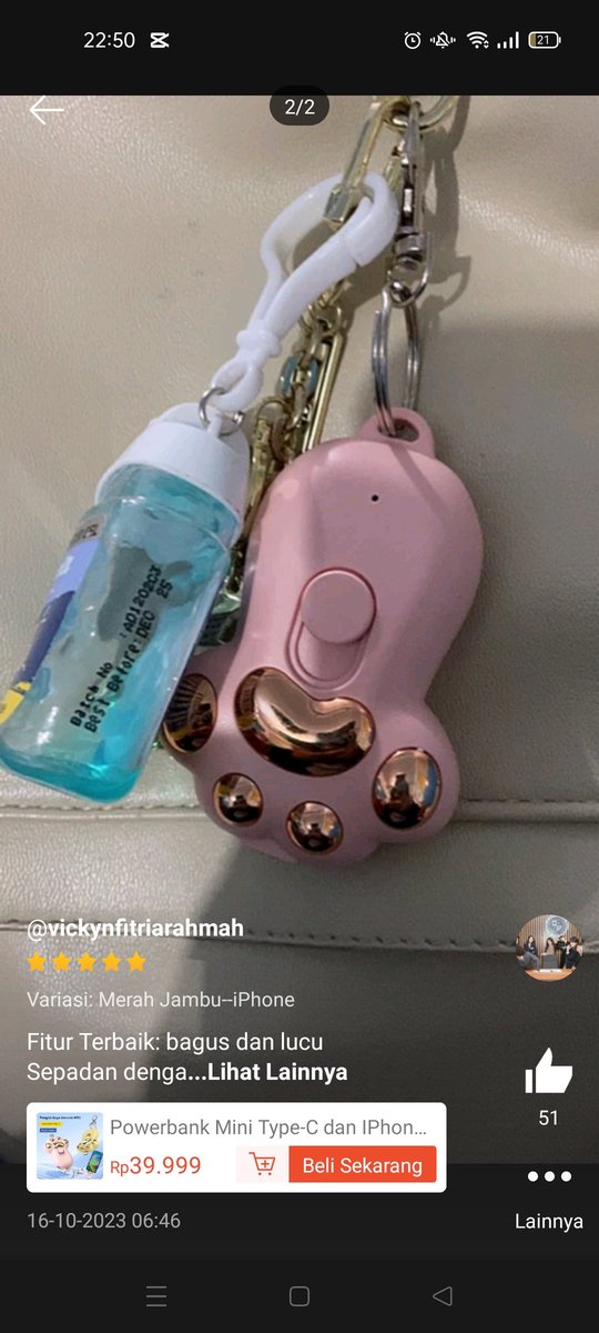 shopeecutestuff's tweet photo. Mini powerbank yg satu ini lucunya pke bangettt. Ga cm itu, bs pilih karakter dan warna powerbankny lhoo. DAN YG PLING PENTING INI TU PRAKTISNY BGTBGT +++ karna slaen kecil, powerbank ini jg bs digantungin sama gantelan kunci, tas. BURUAN CEKOUT!!
Link: https://t.co/DOk8HpT9hU https://t.co/pJVHpToJHL