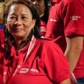 4F_Mamba's tweet photo. Ministro @TellecheaRuiz revise y OJO a @gas_comunal con referencia a una Sra. de nombre Yanira Ramona Aparicio Henriquez C.I: 10.924.375 quien en su facultad de Gte. Nac. de Recursos Humanos maneja a su conveniencia nóminas paralelas y desviación con los bonos q otorga la empresa https://t.co/loJ3kHibE9